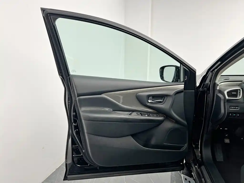 Nissan Murano — миниатюра 13