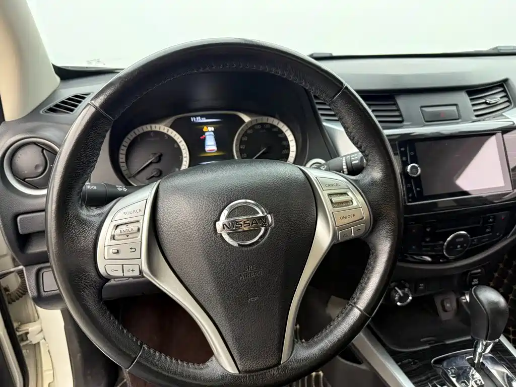 Nissan Terra — миниатюра 12