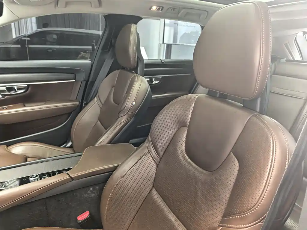 Volvo V90 2017 Cross Country T5 AWD