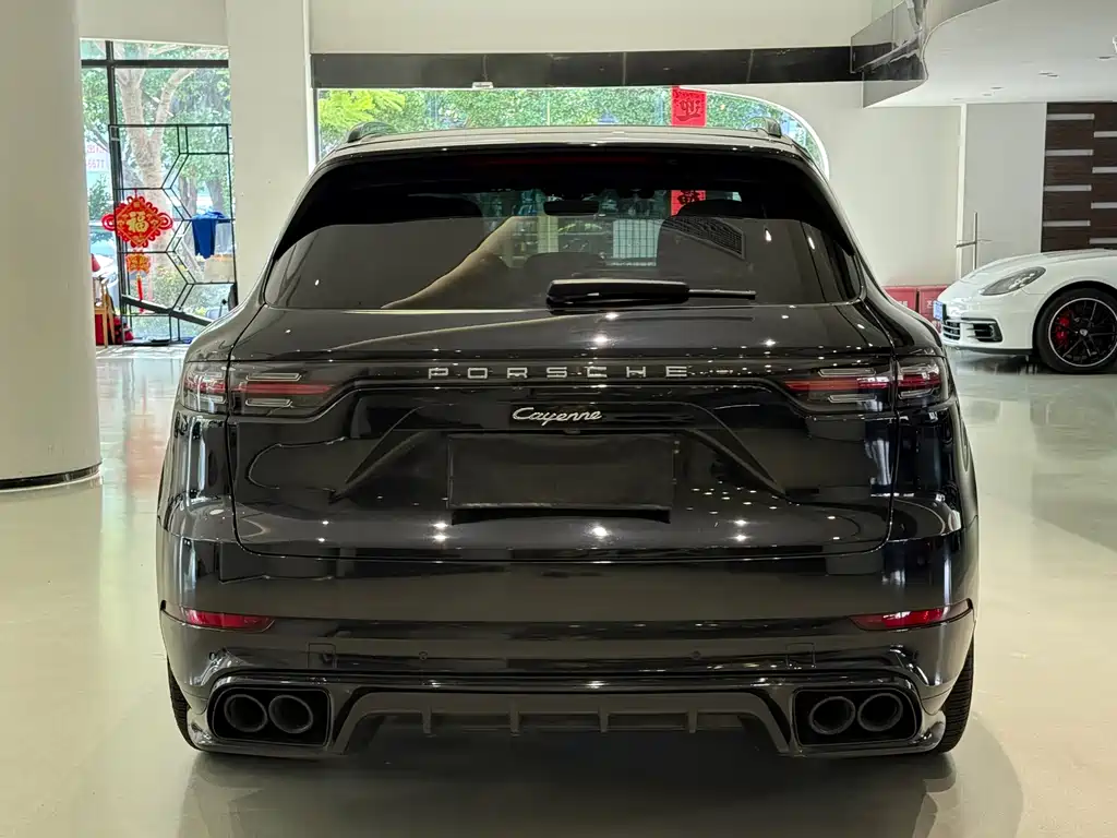 Porsche Cayenne — миниатюра 17
