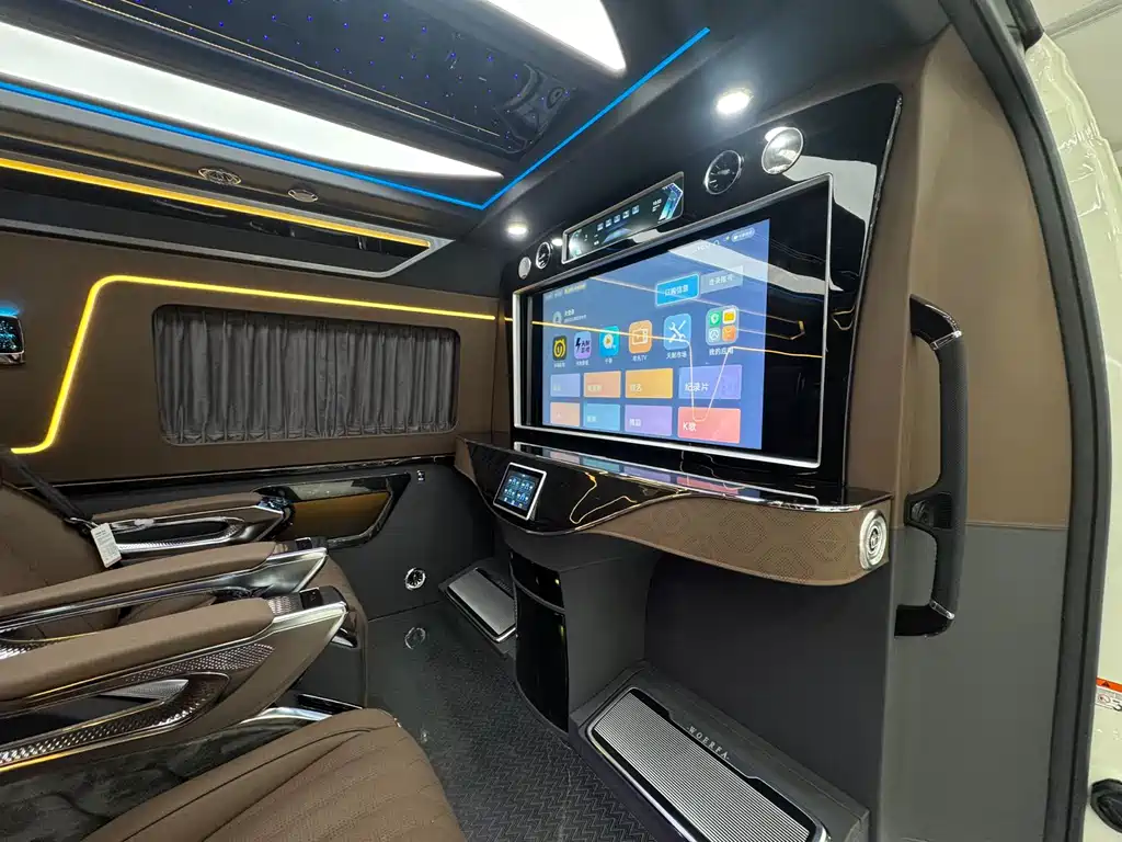 Toyota HiAce 2026 3.5L AT