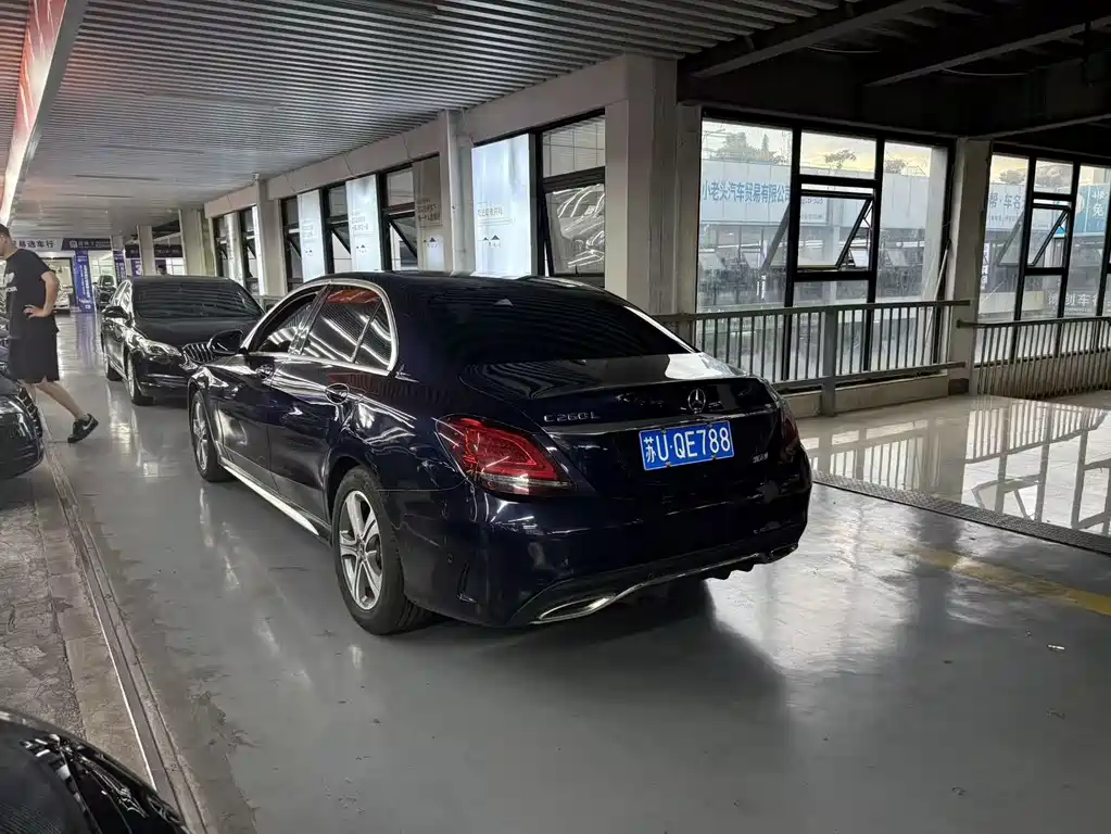 Mercedes-Benz C-Class — миниатюра 7