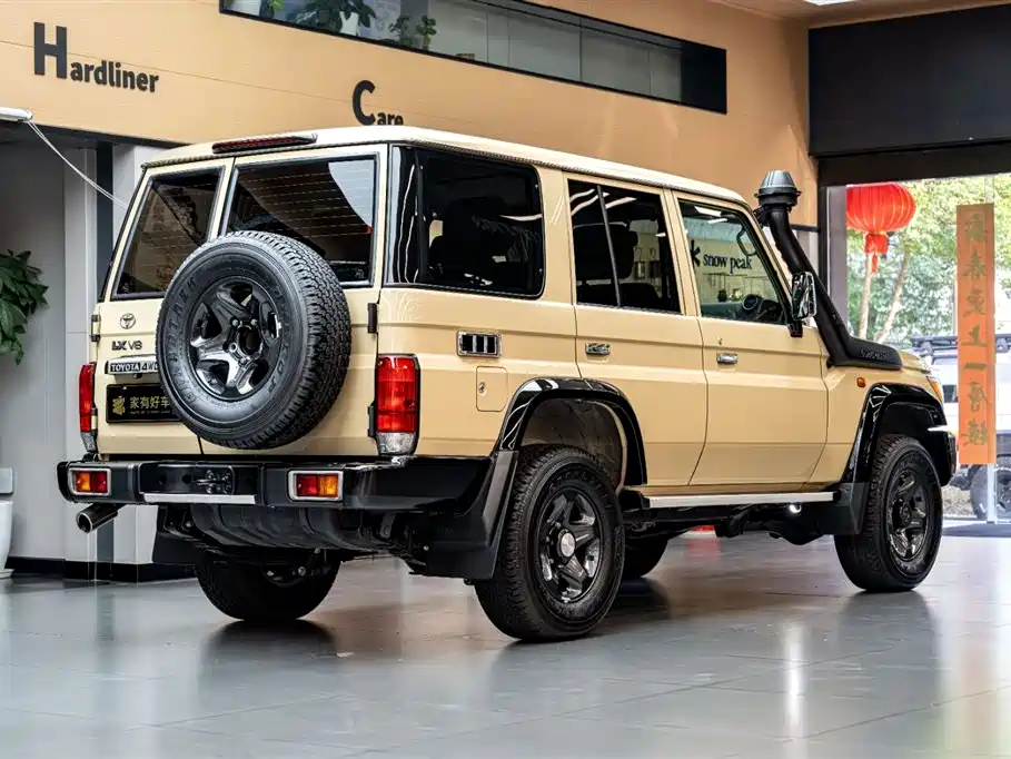 Toyota Land Cruiser LC76 2023 4.5T