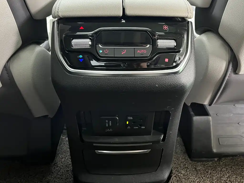 MAXUS G20 — миниатюра 20
