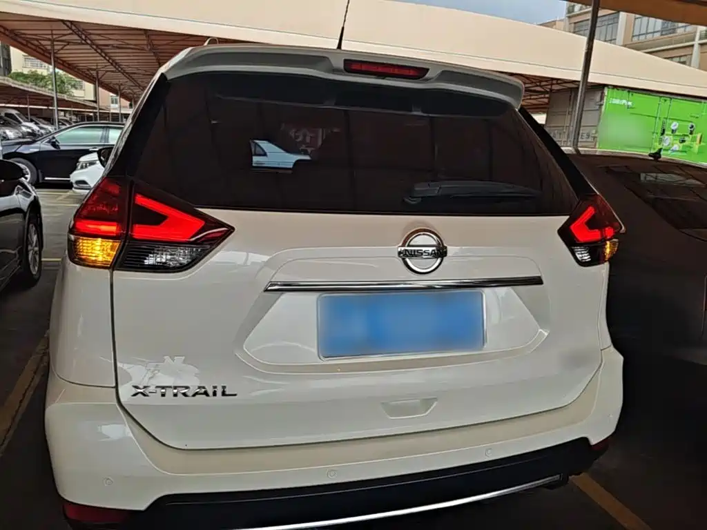 Nissan X-Trail — миниатюра 6