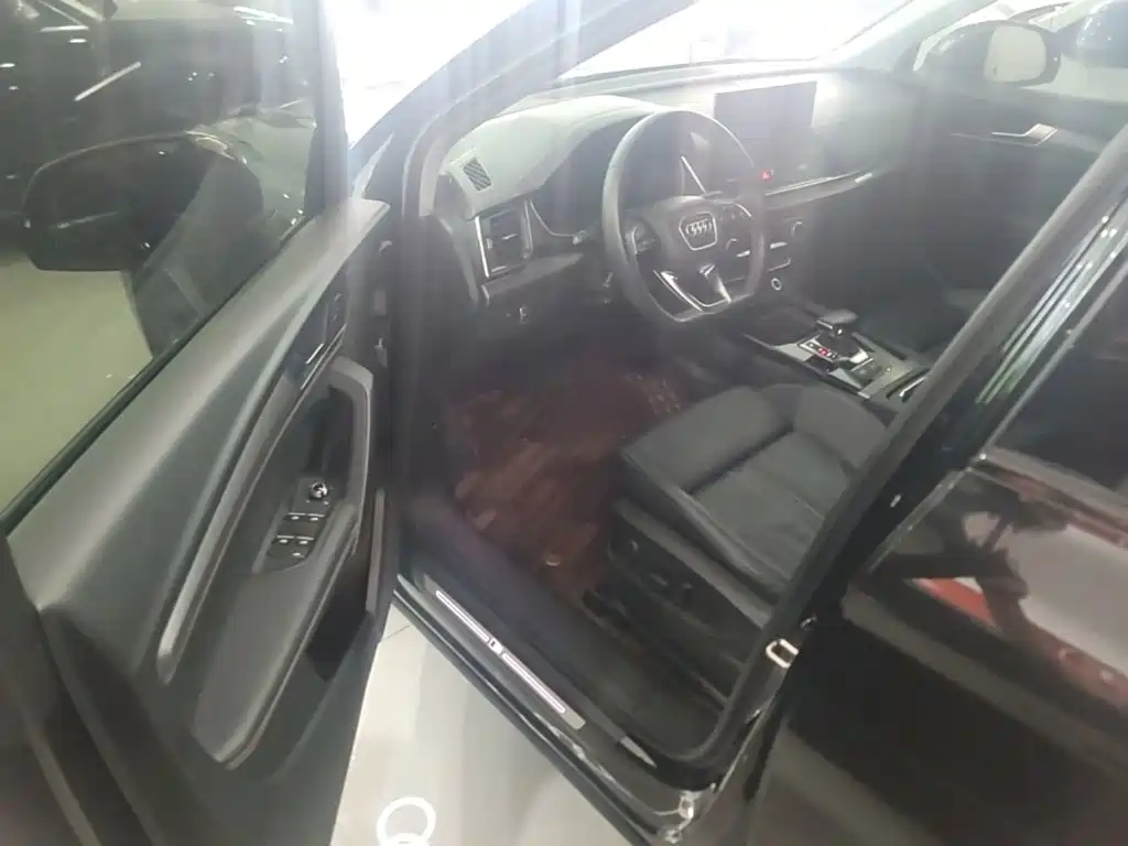 Audi Q5L — миниатюра 16
