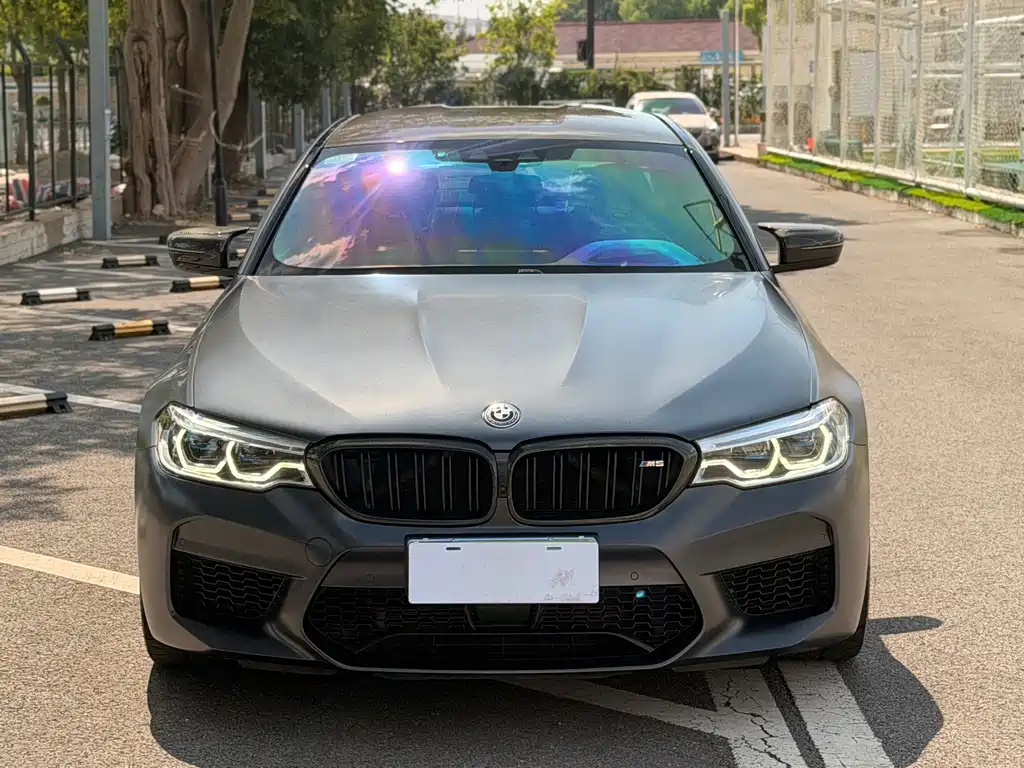 BMW M5 — миниатюра 2