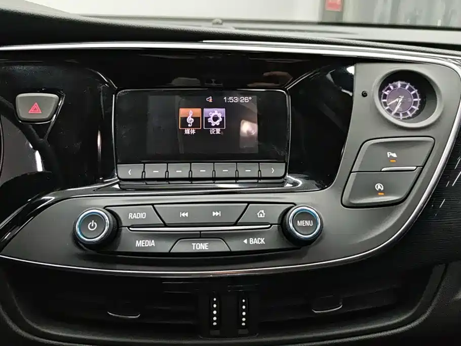 Buick Envision Plus — миниатюра 13