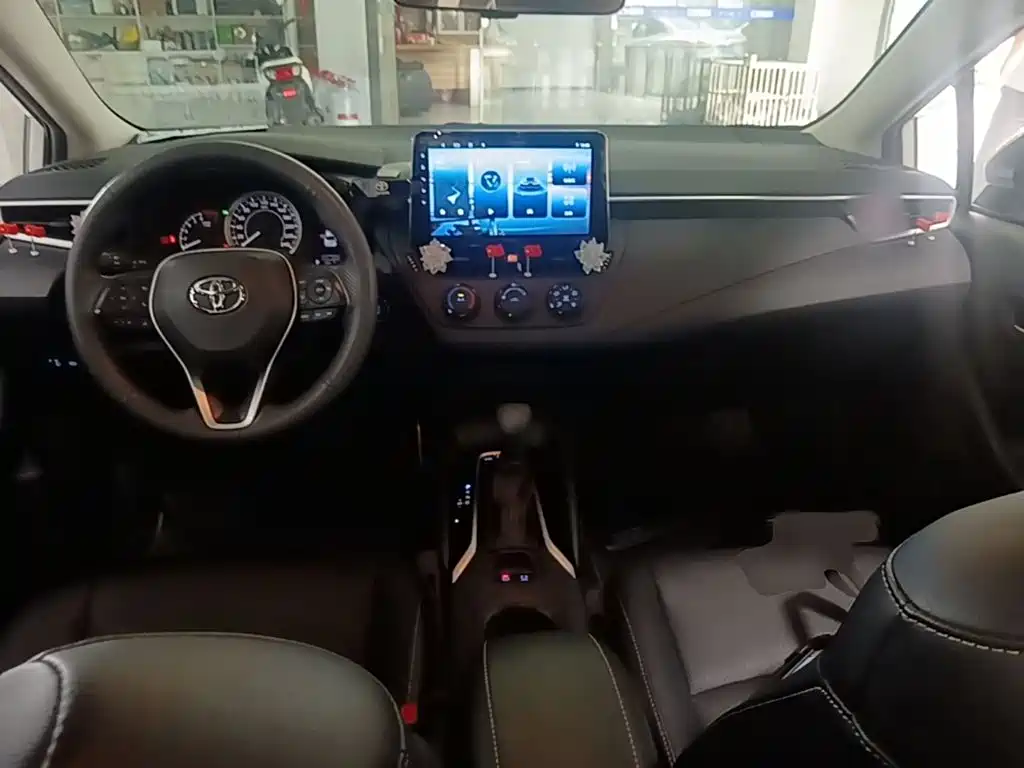Toyota Corolla — миниатюра 10