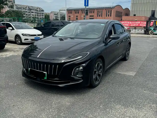 Hongqi E-QM 5 2021 — фото 1