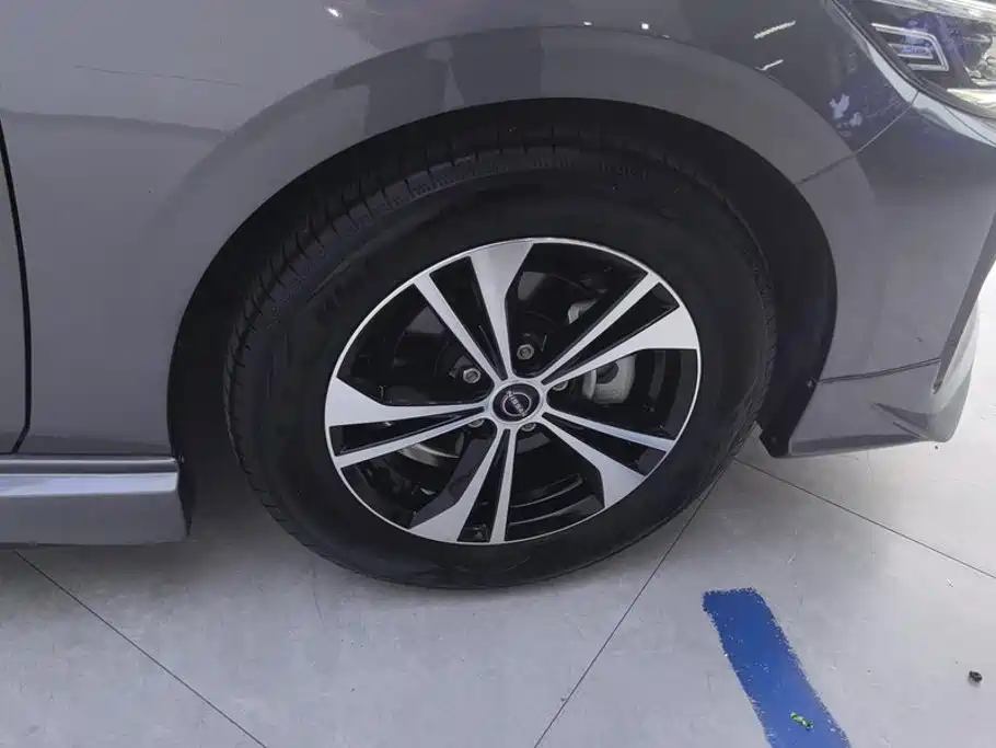 Nissan Sylphy — миниатюра 6