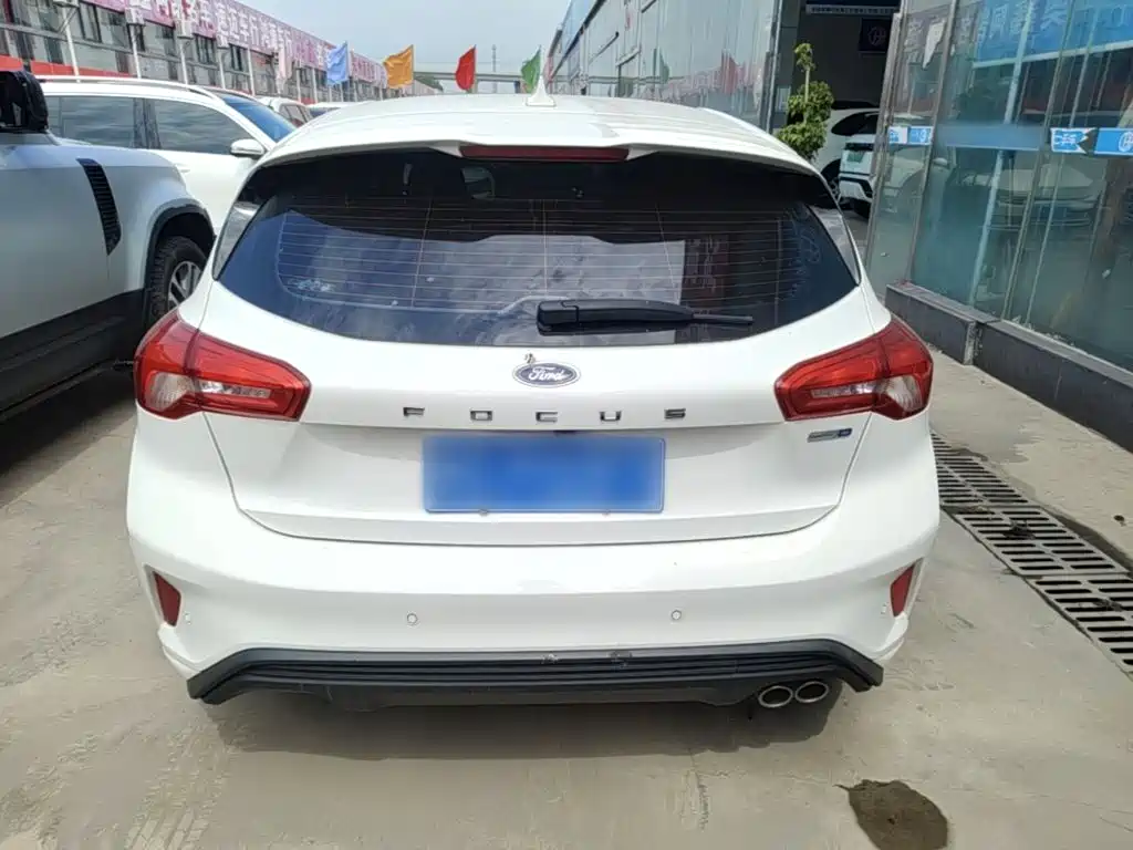 Ford Focus — миниатюра 6