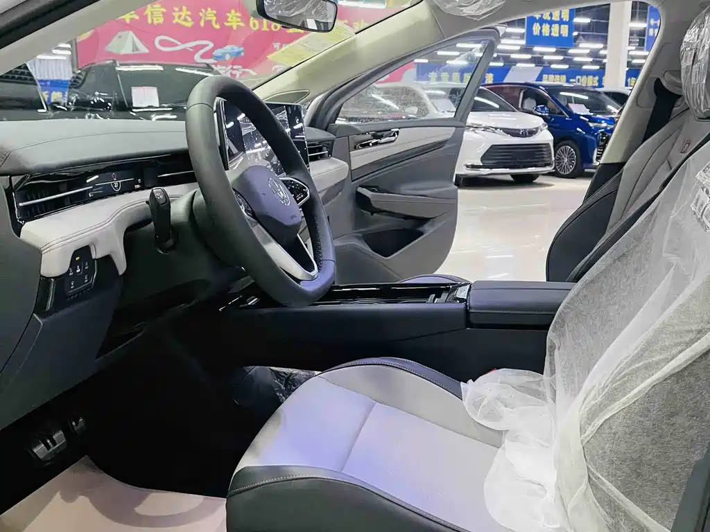 VOLKSWAGEN ID.7 VIZZION