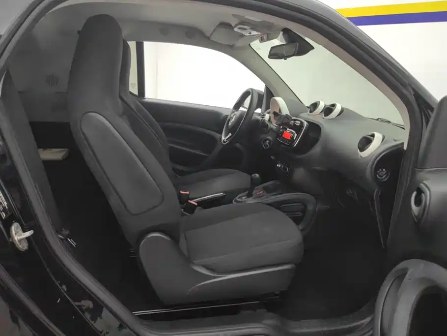 smart Smart Fortwo — миниатюра 8