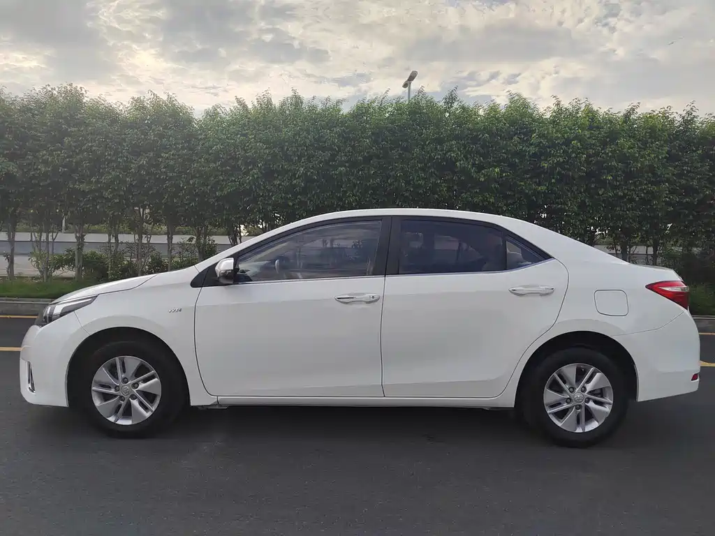 Toyota Corolla — миниатюра 7