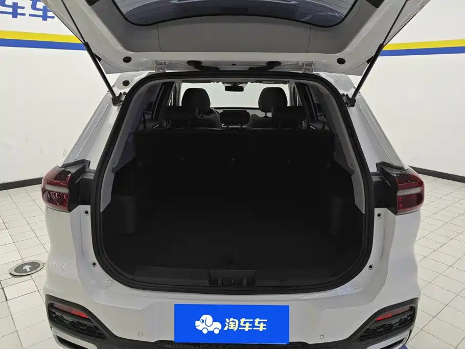 Chery Tiggo 8 — миниатюра 4