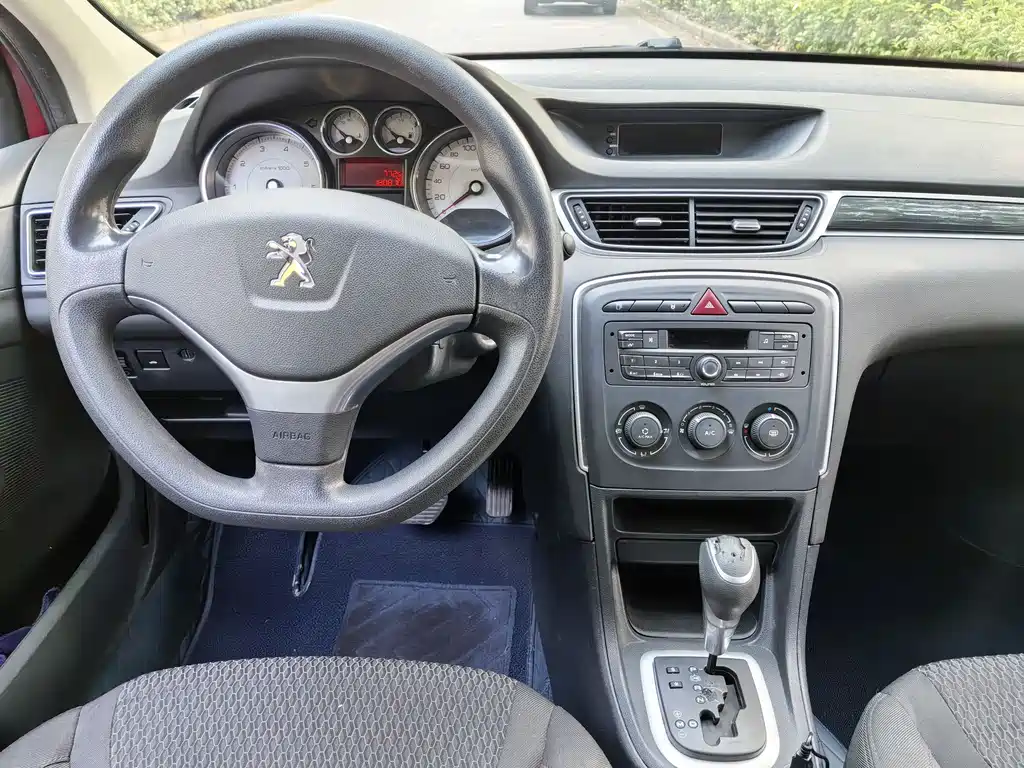 Peugeot 308 2014 1.6L AT