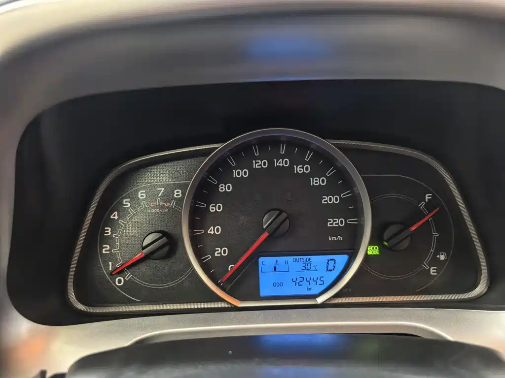 Toyota RAV4 — миниатюра 22
