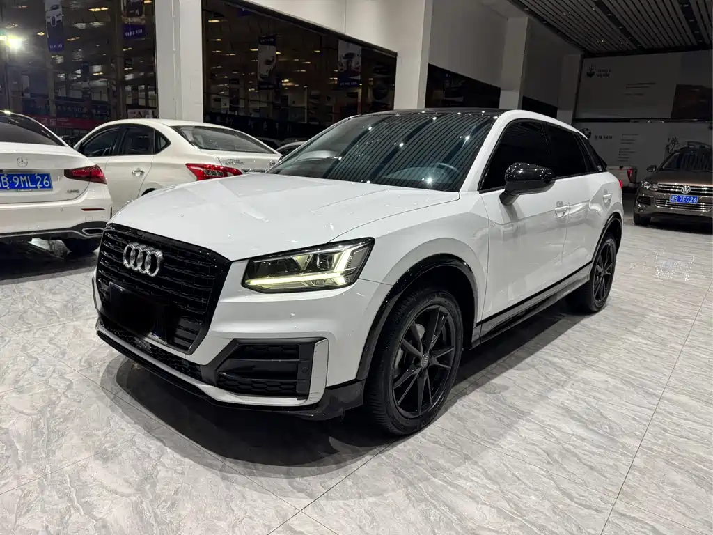 Audi Q2L 2020
