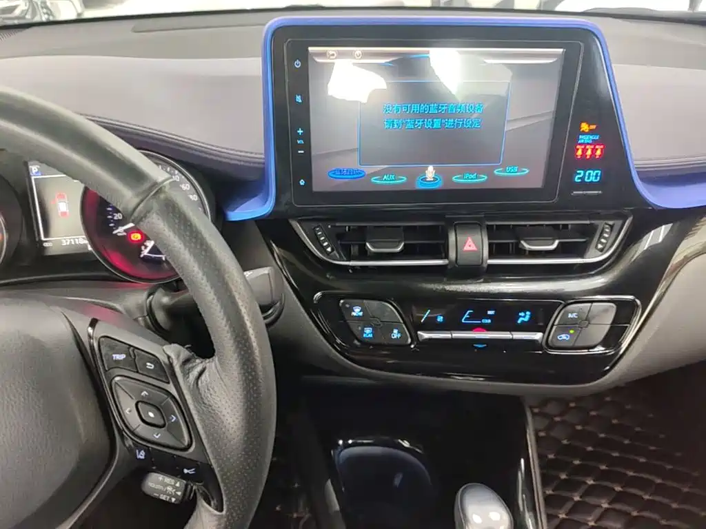 Toyota C-HR — миниатюра 13