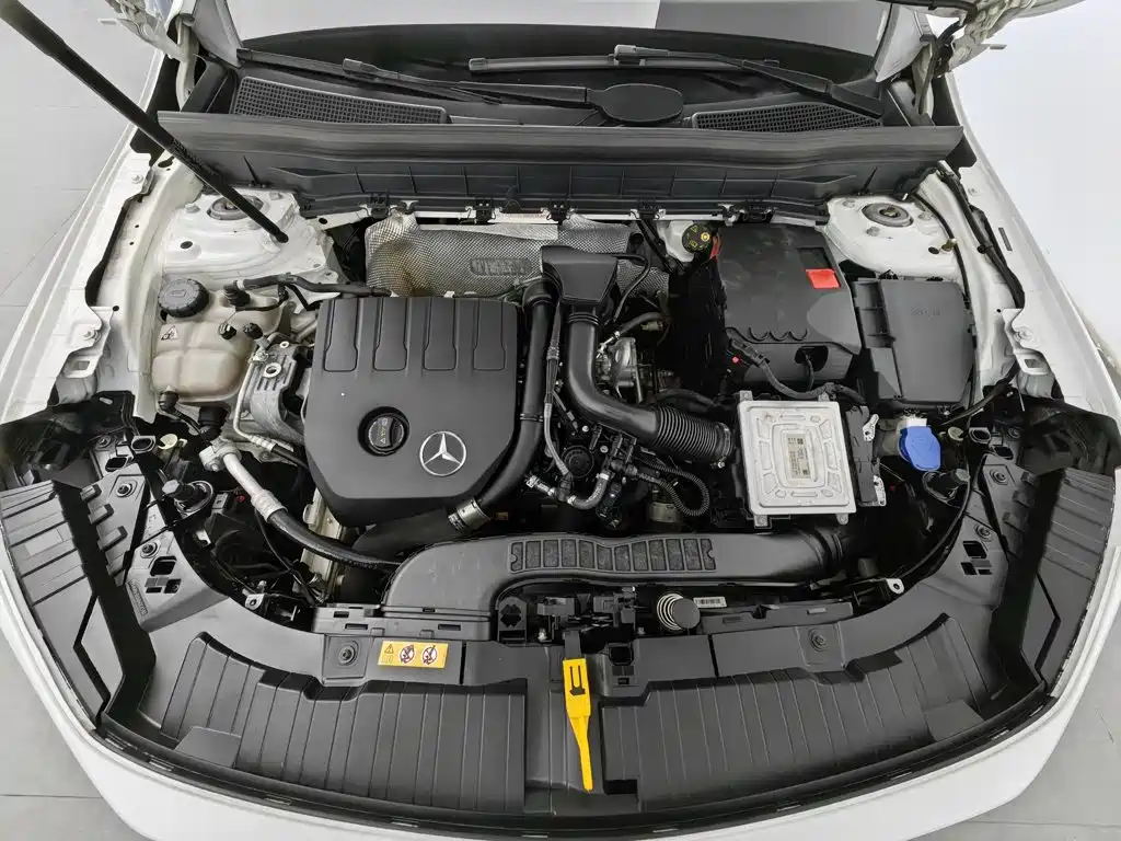 Mercedes-Benz GLB — миниатюра 6