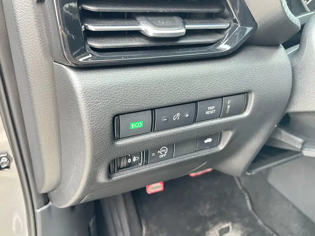 Nissan Sylphy — миниатюра 10