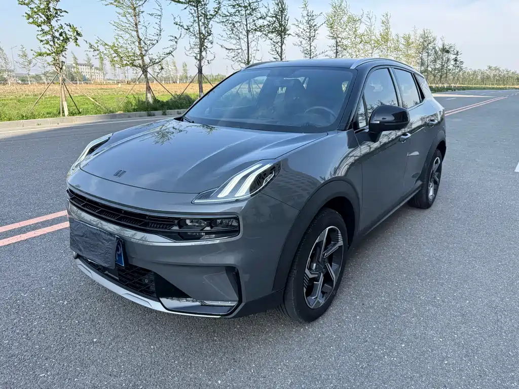 Купить Lynk & Co 06