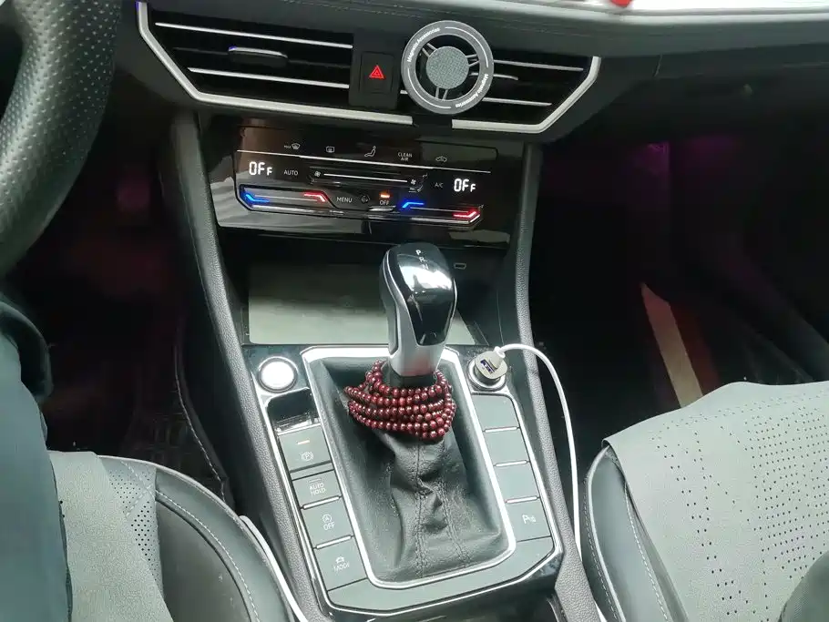 Volkswagen Sagitar — миниатюра 16
