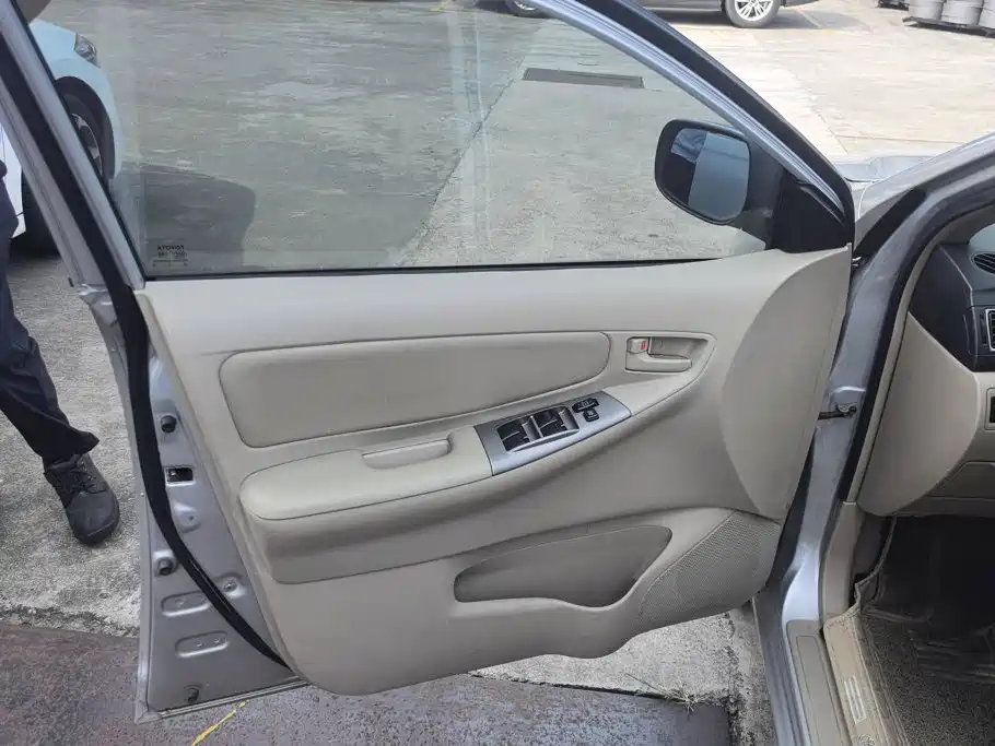Toyota Corolla — миниатюра 7