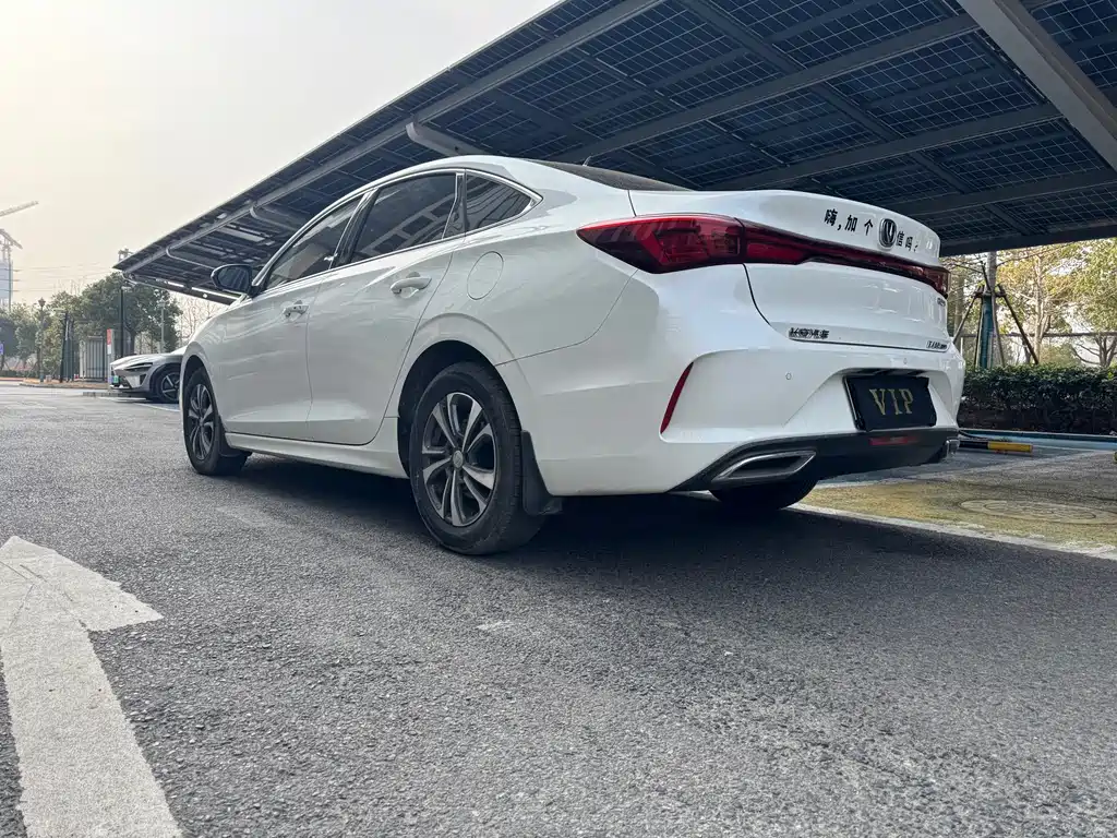 Changan Eado 2023 Enjoy PLUS NE 1.4T GDI DCT Luxury