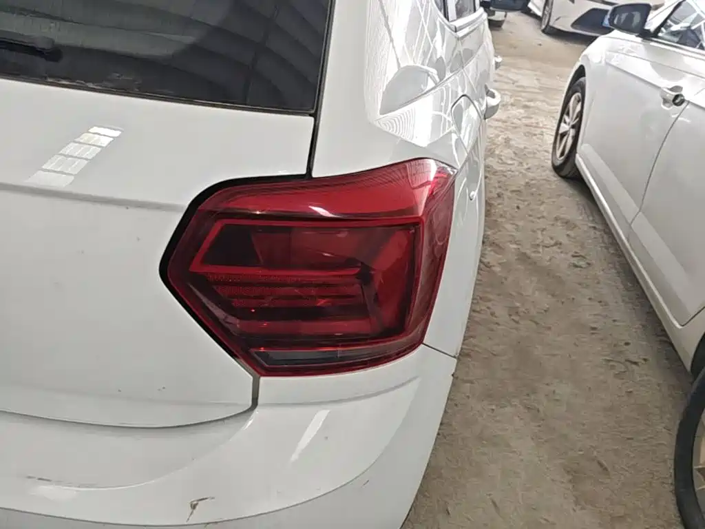 Volkswagen Polo — миниатюра 8
