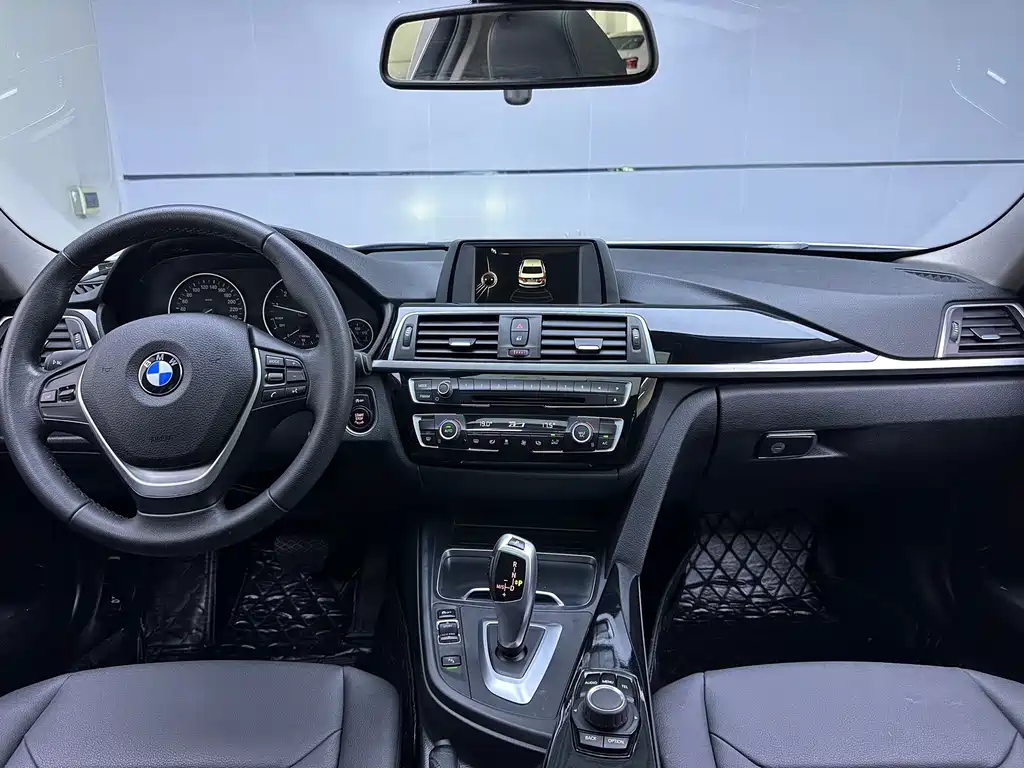 BMW 3 Series — миниатюра 7