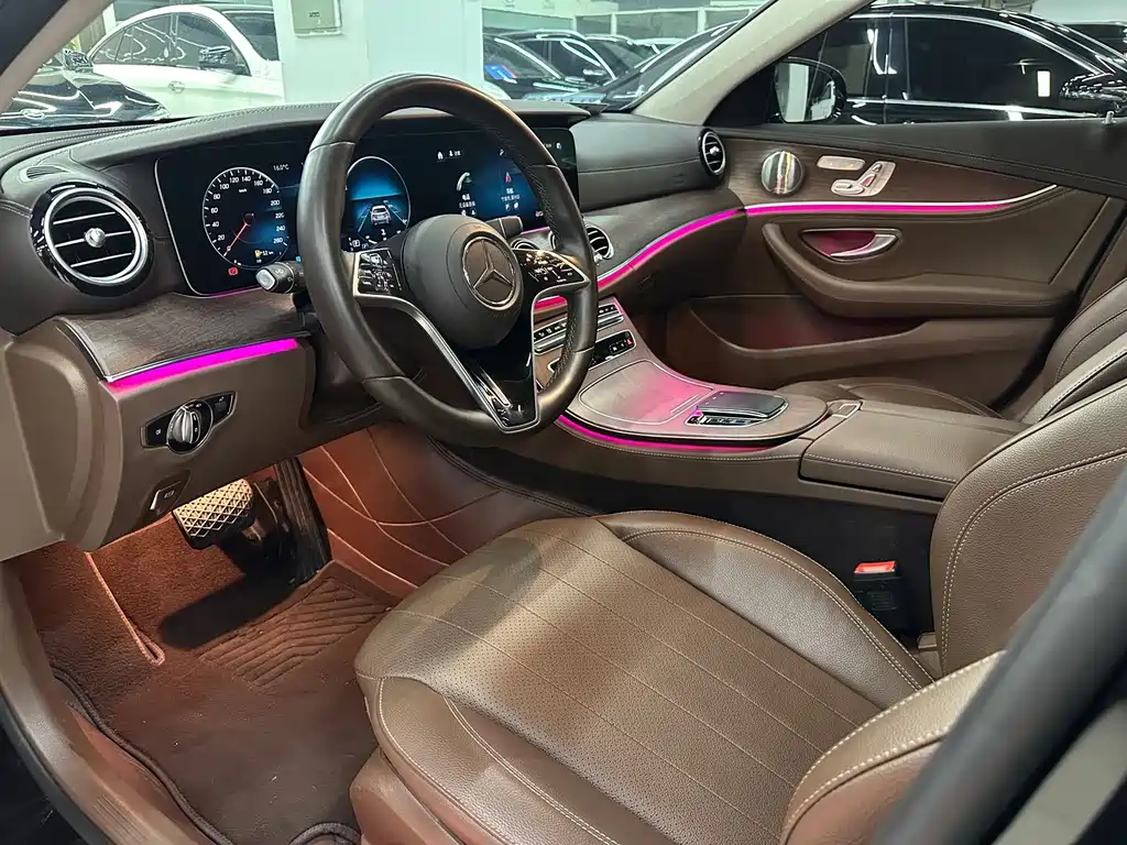 MERCEDES-BENZ E CLASS