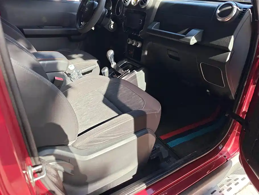 BAIC F40 2019 2.3T AT