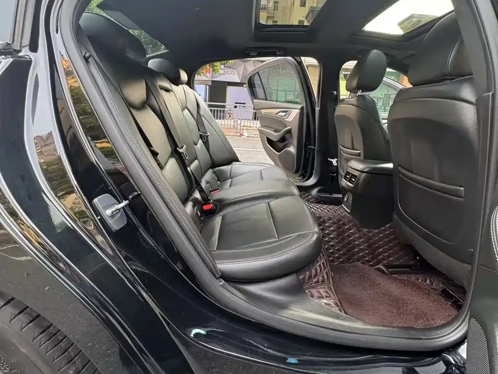 Cadillac CT5 — миниатюра 18