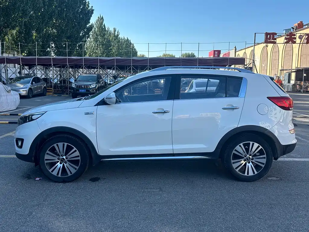 Kia Sportage — миниатюра 7