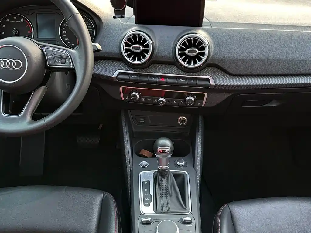 Audi Q2L — миниатюра 21