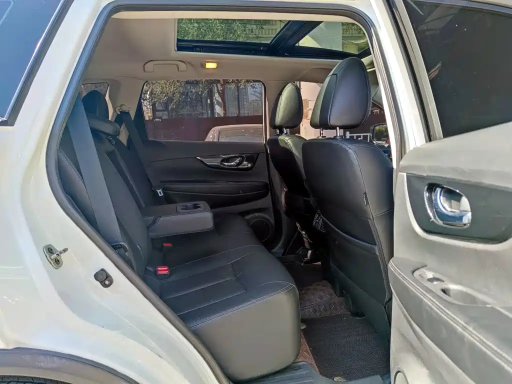 Nissan X-Trail — миниатюра 11