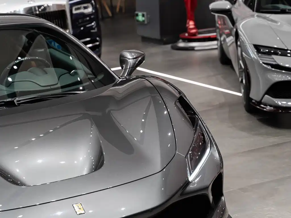 Ferrari F8 — миниатюра 4