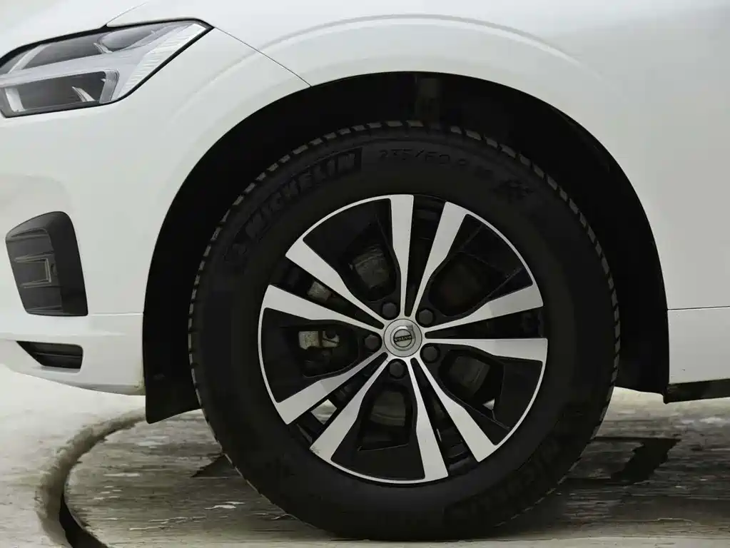 Volvo XC60 — миниатюра 12
