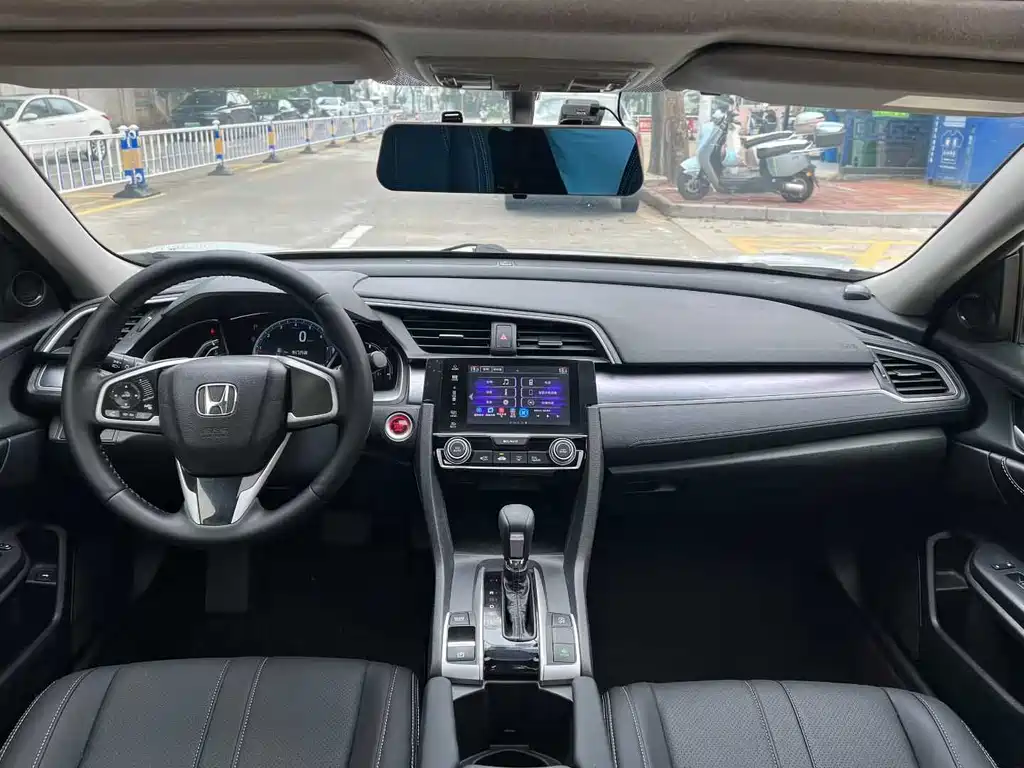 Honda Civic — миниатюра 5