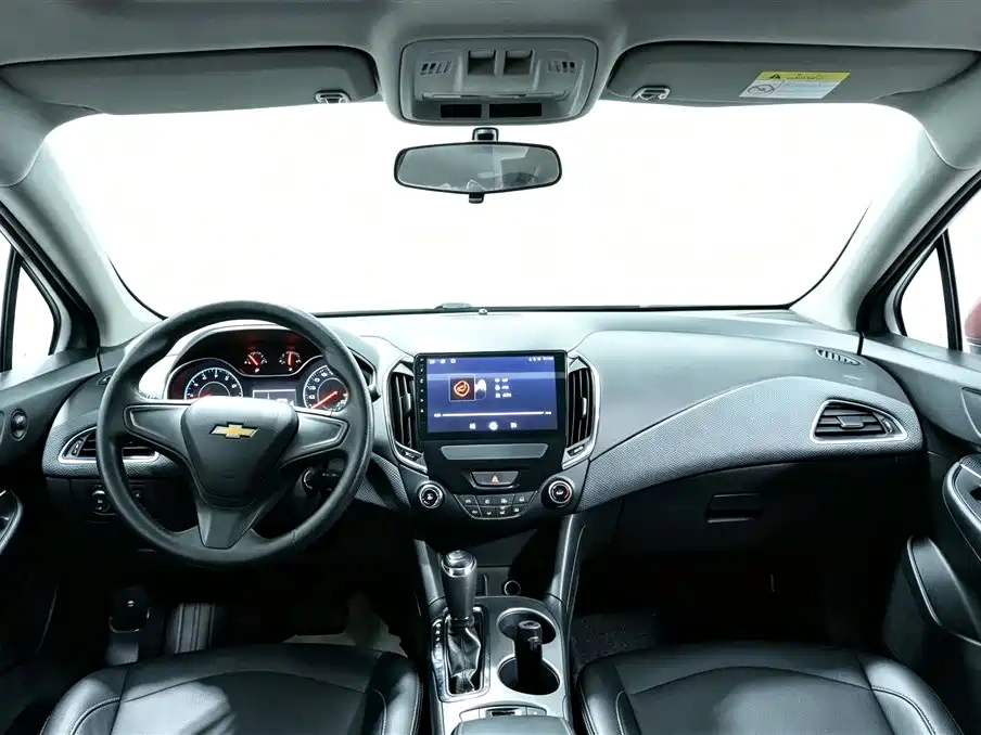 Chevrolet Cruze — миниатюра 10