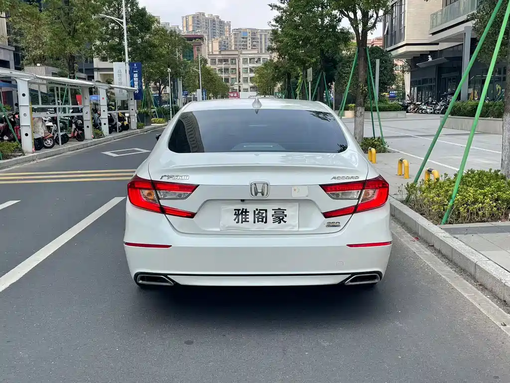 Honda Accord — миниатюра 5