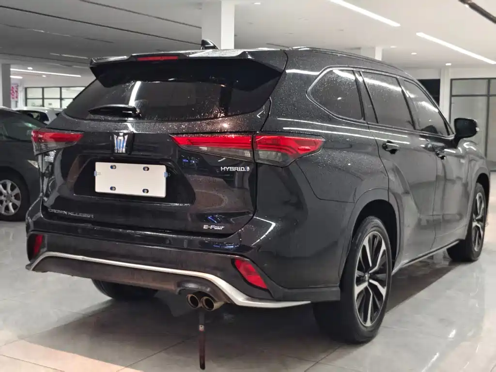 Toyota Crown Kluger — миниатюра 9