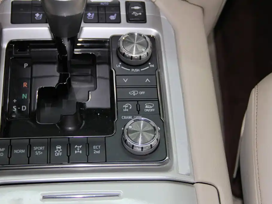 Toyota Land Cruiser — миниатюра 18