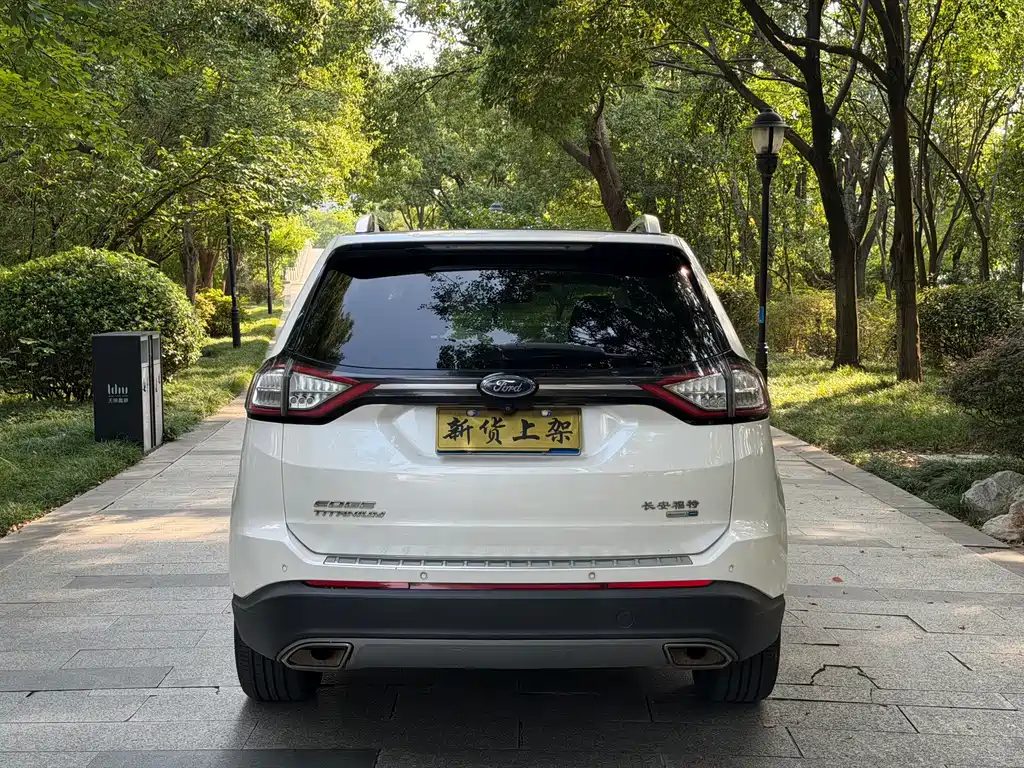 Ford Edge — миниатюра 14