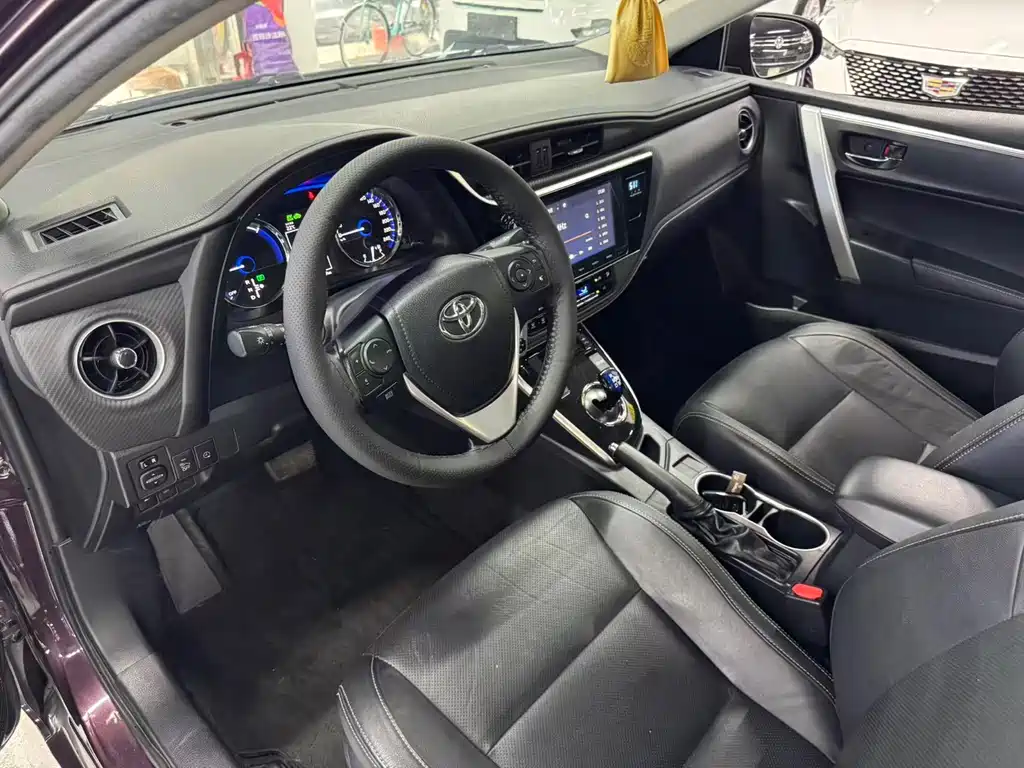 Toyota Levin Twin Engine E+ — миниатюра 7