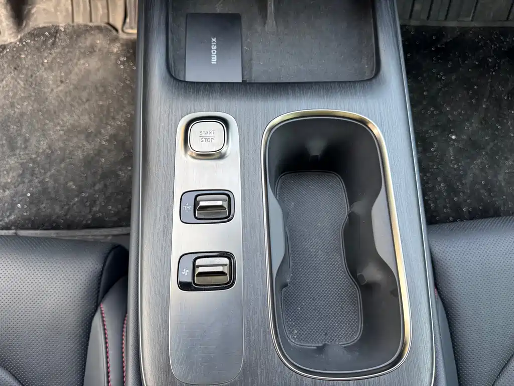 XIAOMI CAR XIAOMI SU7