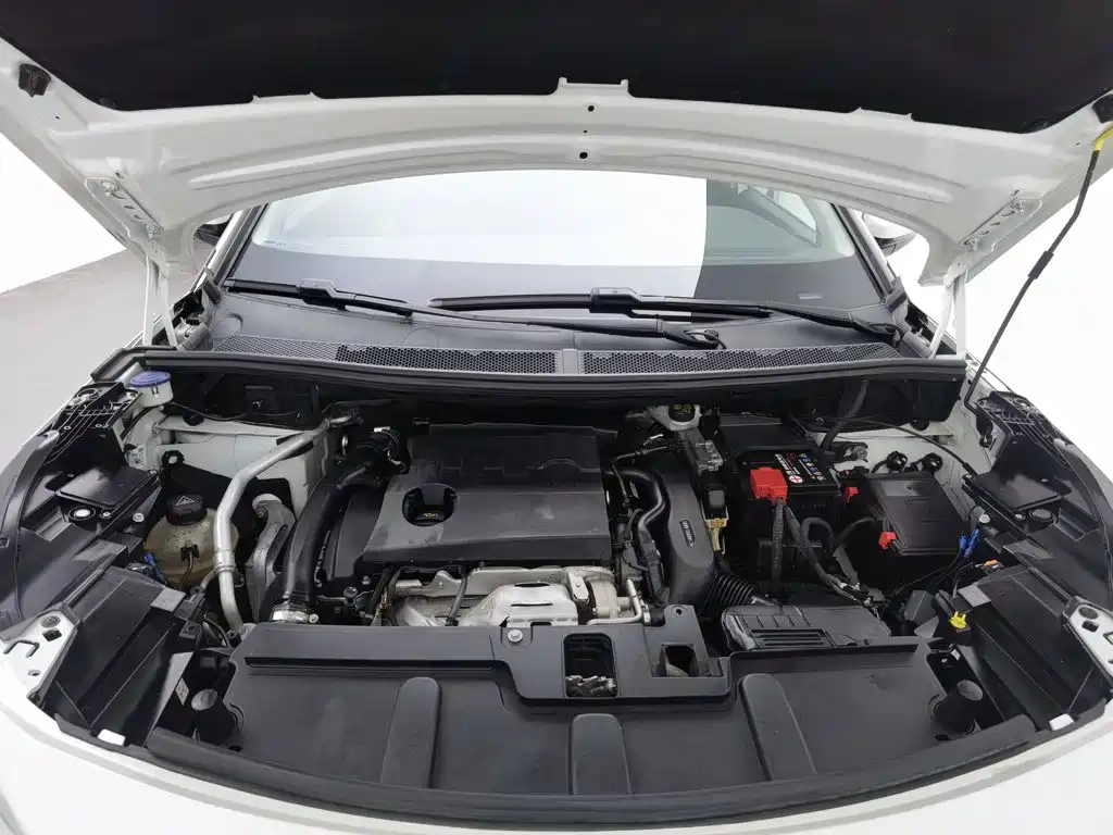 Peugeot 4008 — миниатюра 6