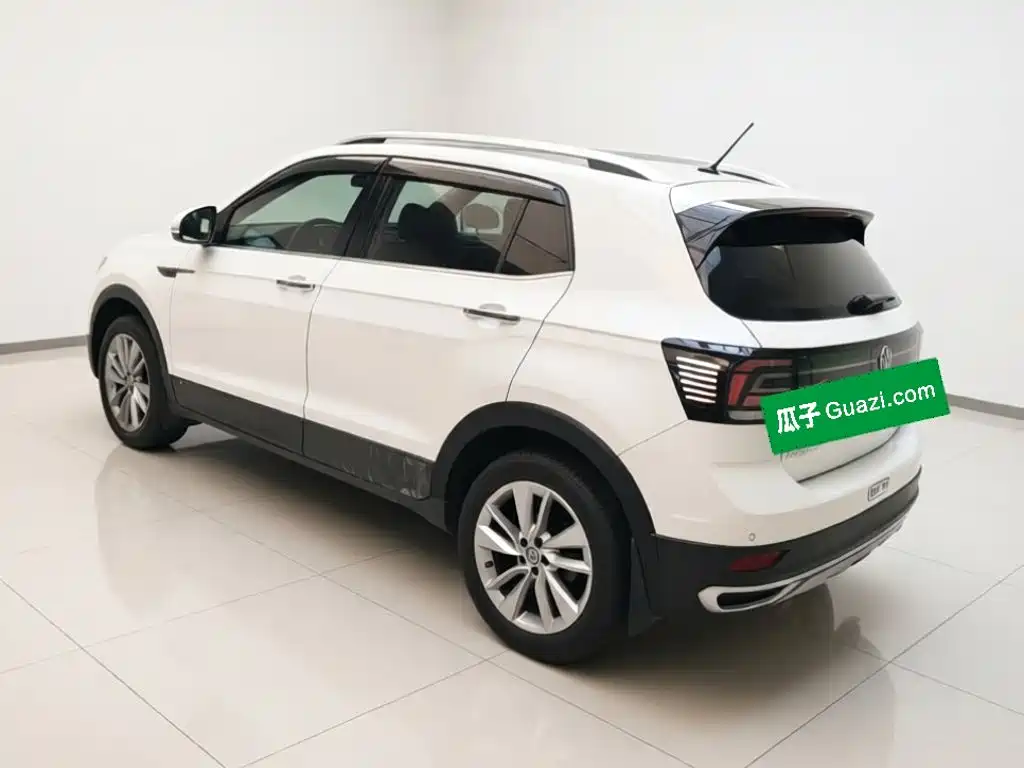 Volkswagen T-Cross — миниатюра 4